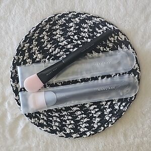 Mary Kay Facial Mask Applicator - New - Set of Two